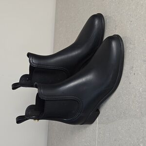 Lemon Jelly black rubber ankle rain boots, size 5.5